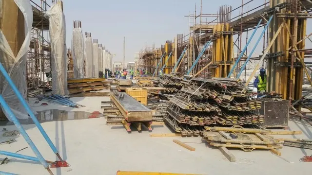 تركيب بلاط الإنترلوك والأرصفة، قطر